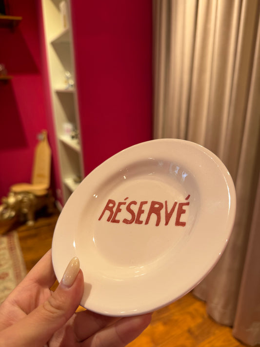 Réservé dessert plate