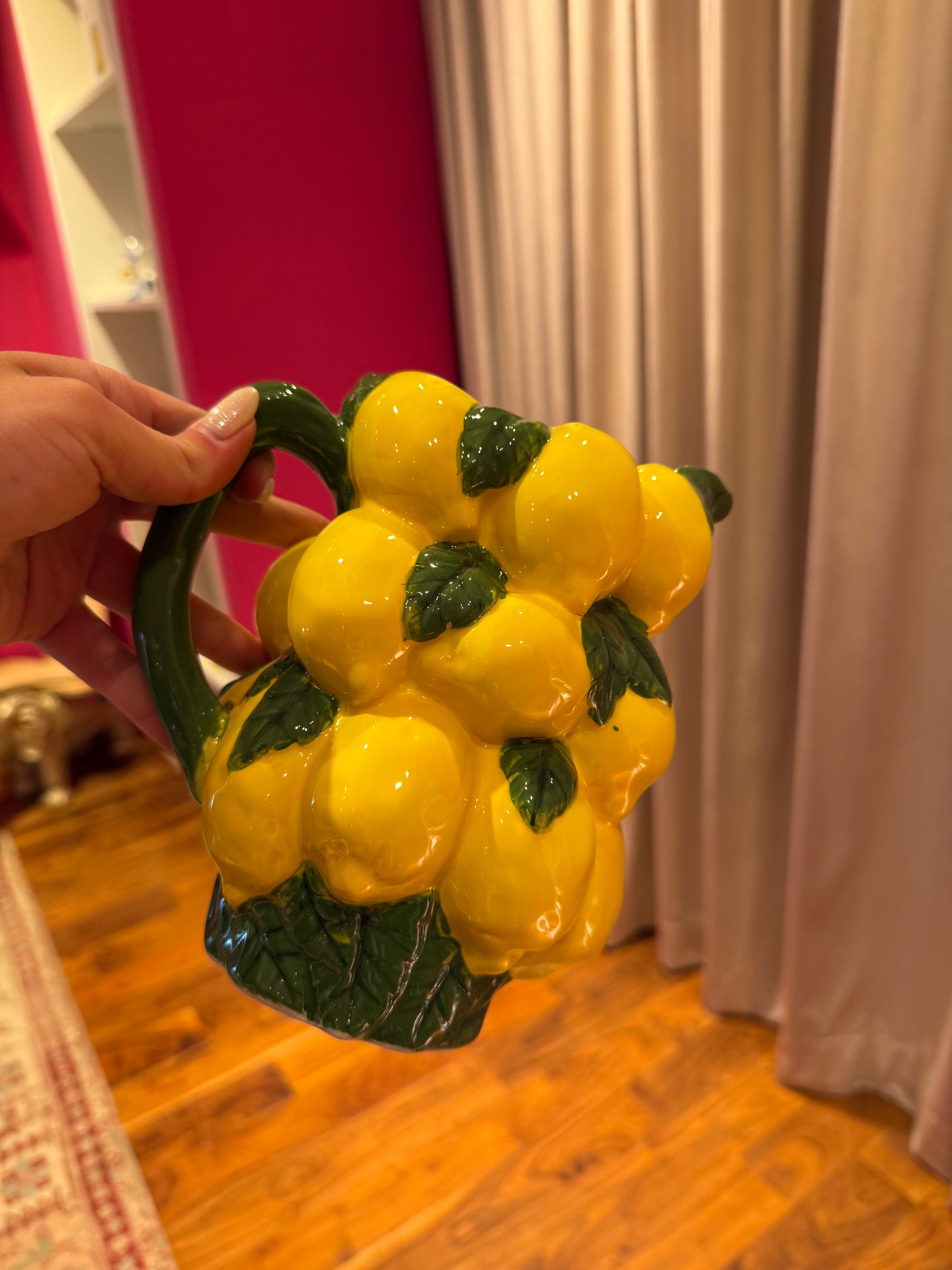 Jug lemon